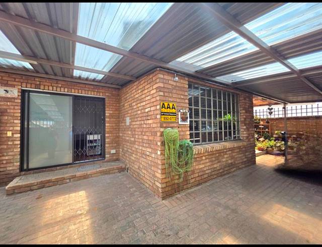 4 BEDROOM HOUSE FOR SALE IN BOKSBURG NORTH